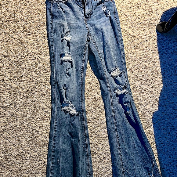 celebrity pink high rise flare jeans - Picture 1 of 4